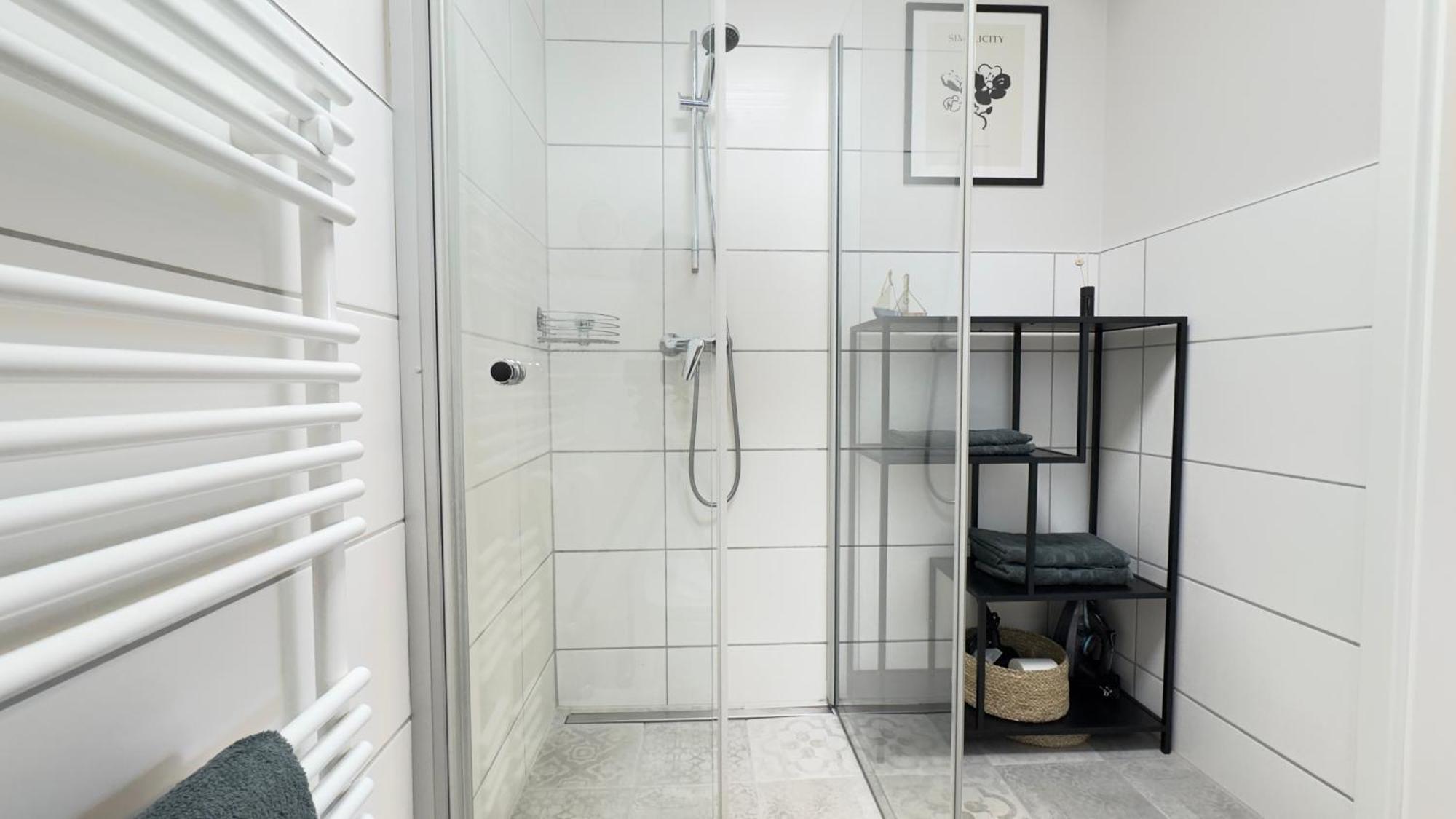 Fewo Am Park - 4P, Boxspringbett, Balkon, Smarttv, Gesundbrunnen, Familienfreundlich Галль Экстерьер фото